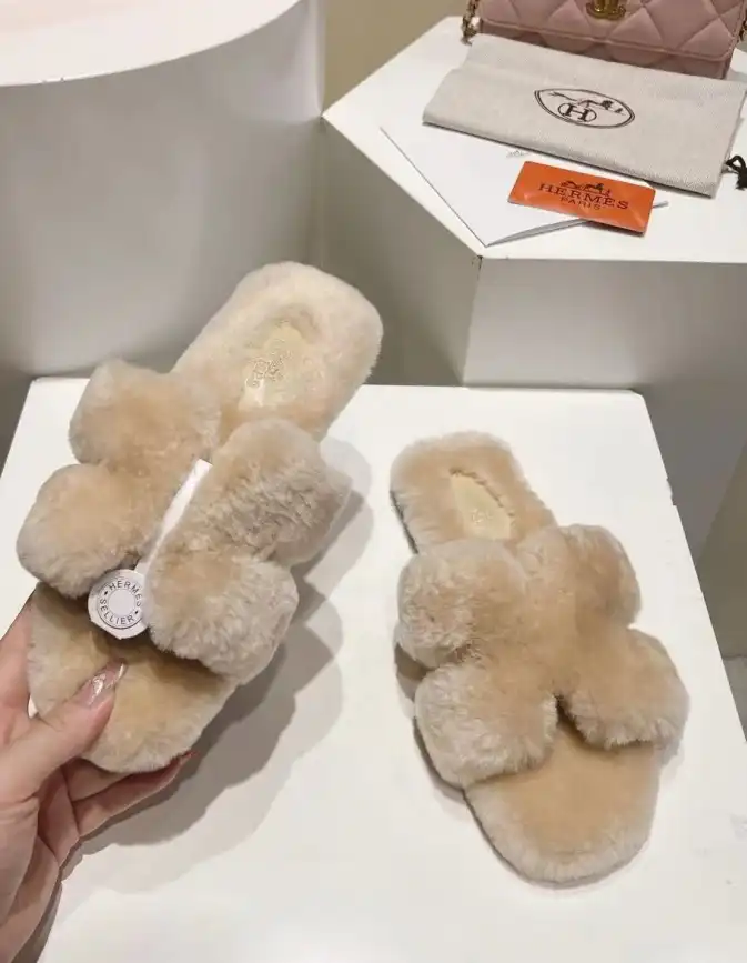 hype Hermes Slippers