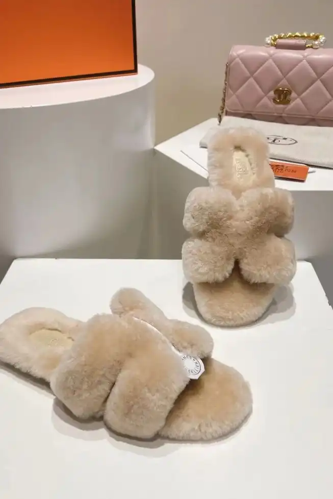 hype Hermes Slippers