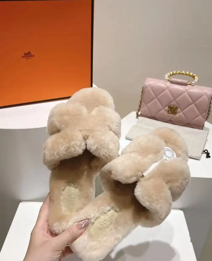 hype Hermes Slippers