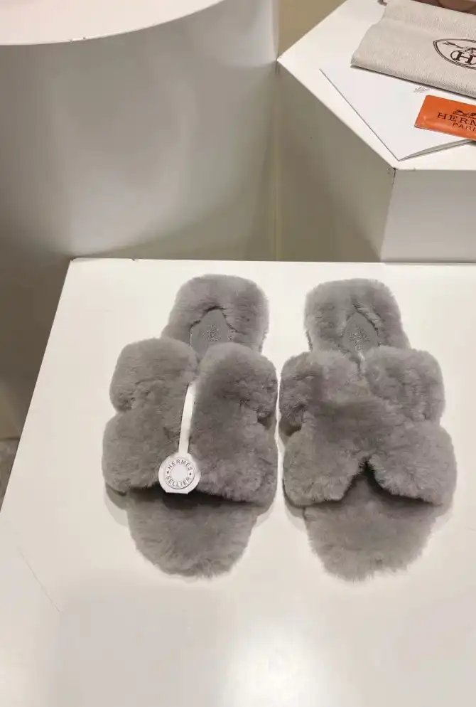 hype Hermes Slippers