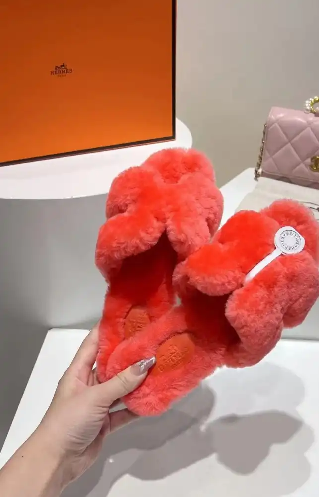 hype Hermes Slippers