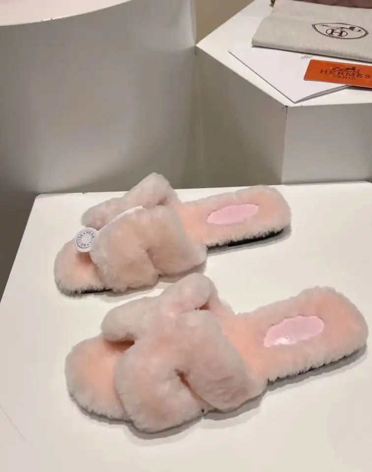 hype Hermes Slippers