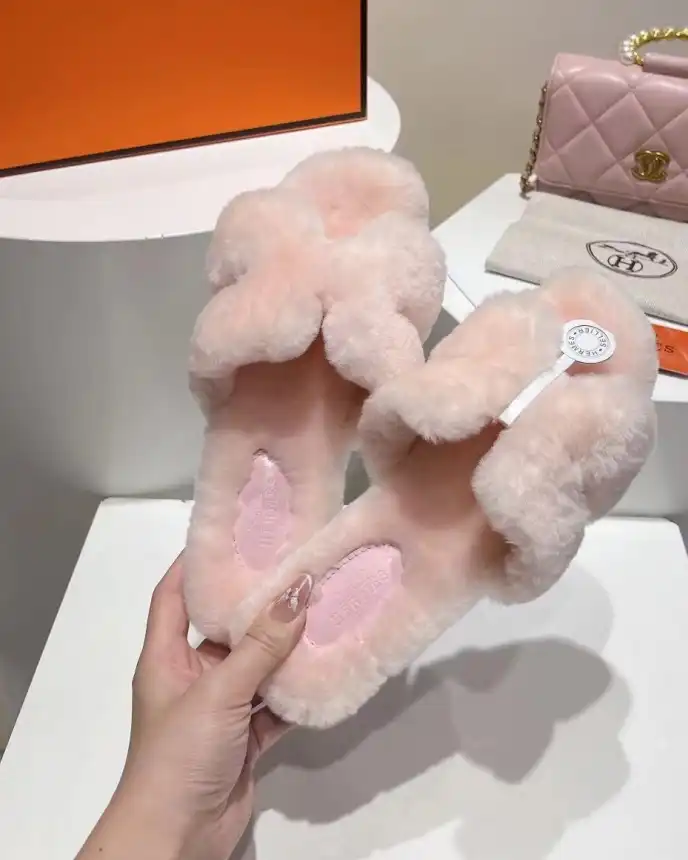 hype Hermes Slippers