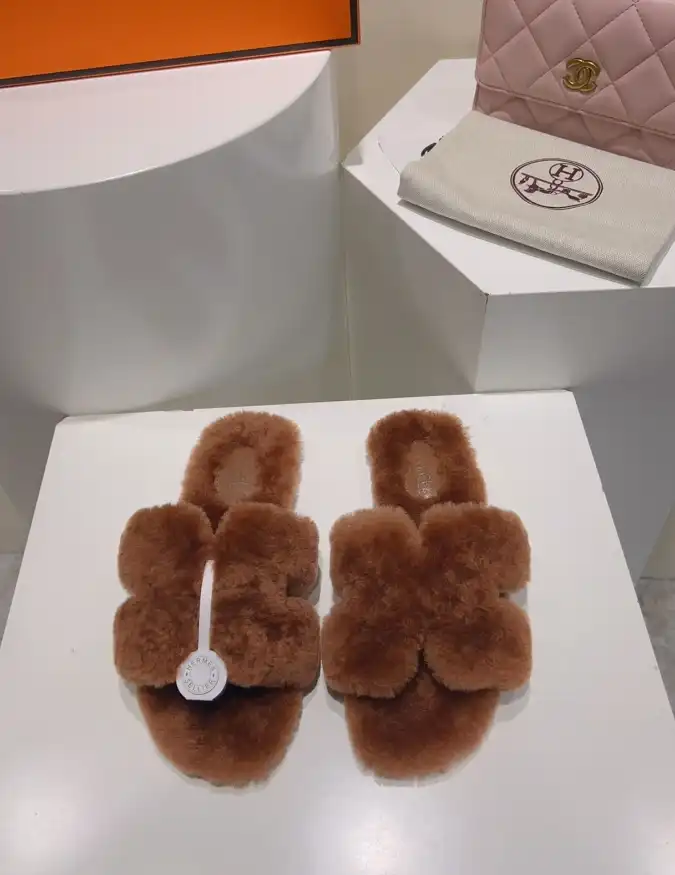 hype Hermes Slippers