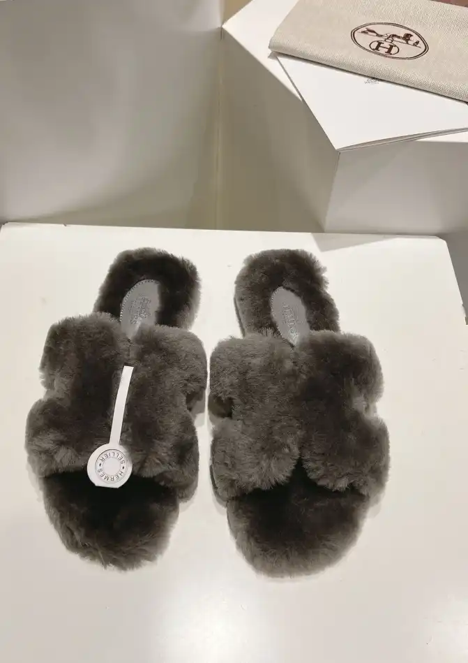 hype Hermes Slippers