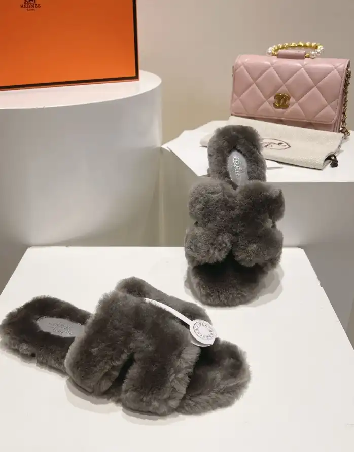 hype Hermes Slippers