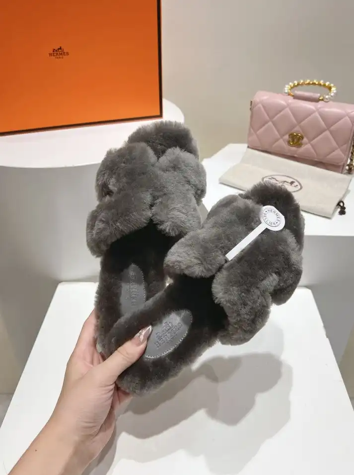 hype Hermes Slippers