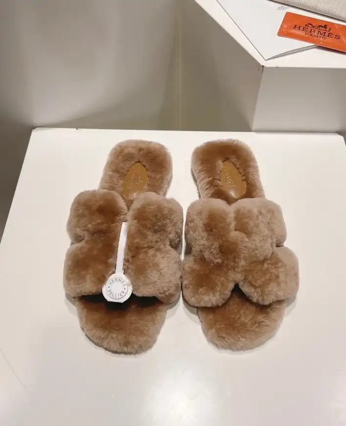 hype Hermes Slippers