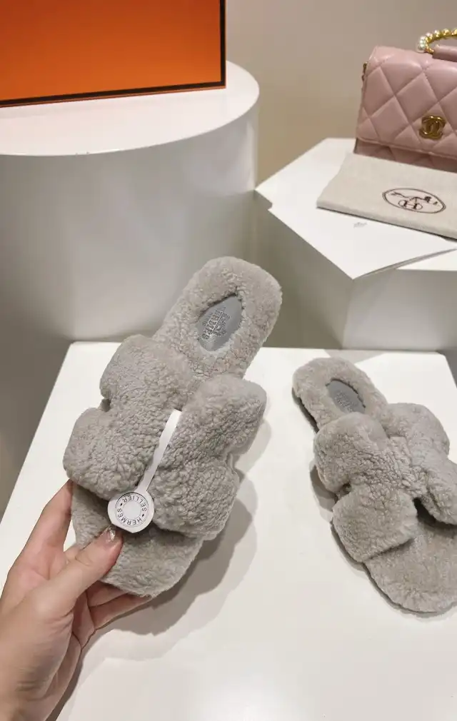 hype Hermes Slippers