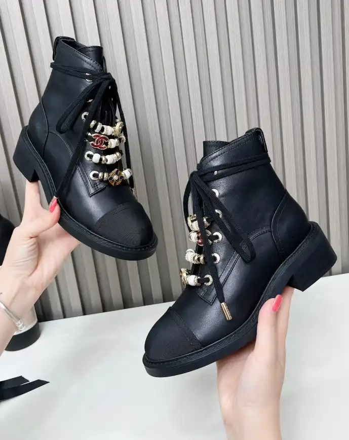 hype Chanel Boots