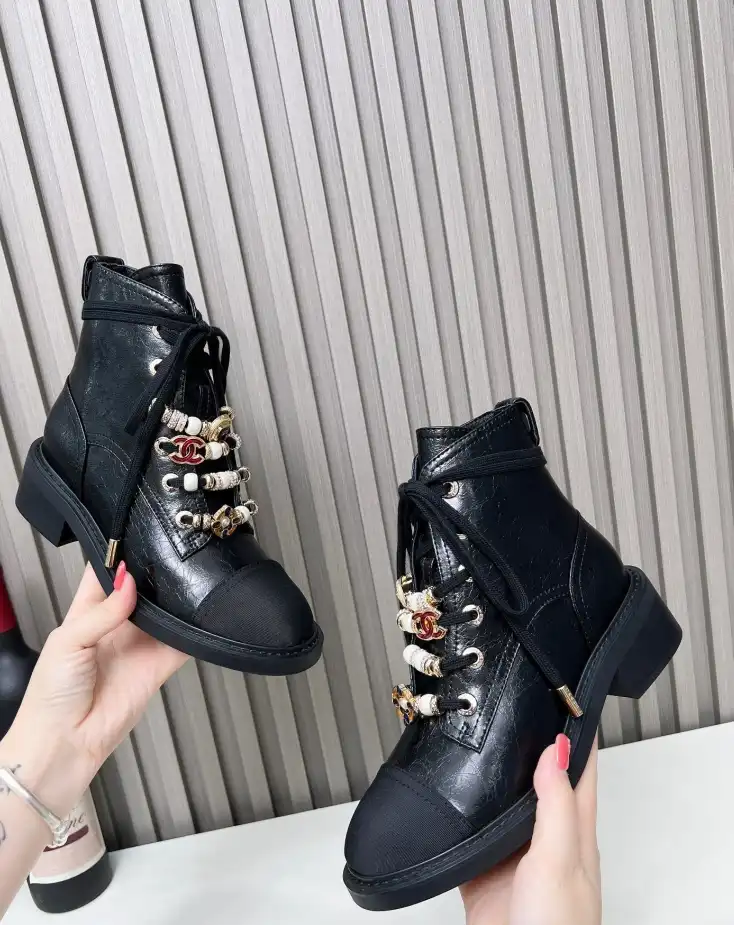 hype Chanel Boots