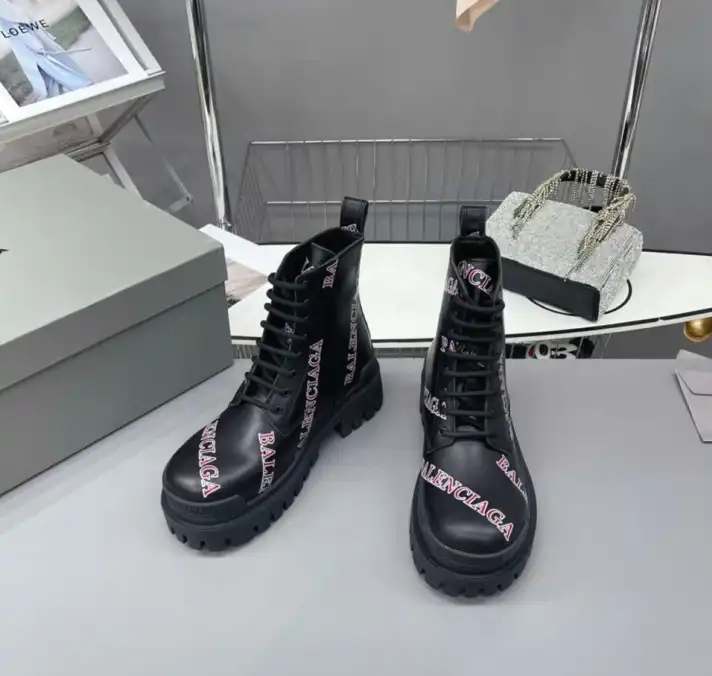 hype Balenciaga Boots