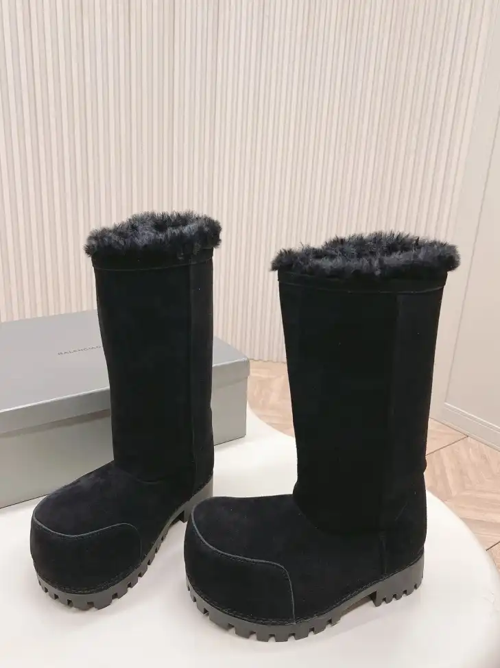 hype Balenciaga Boots