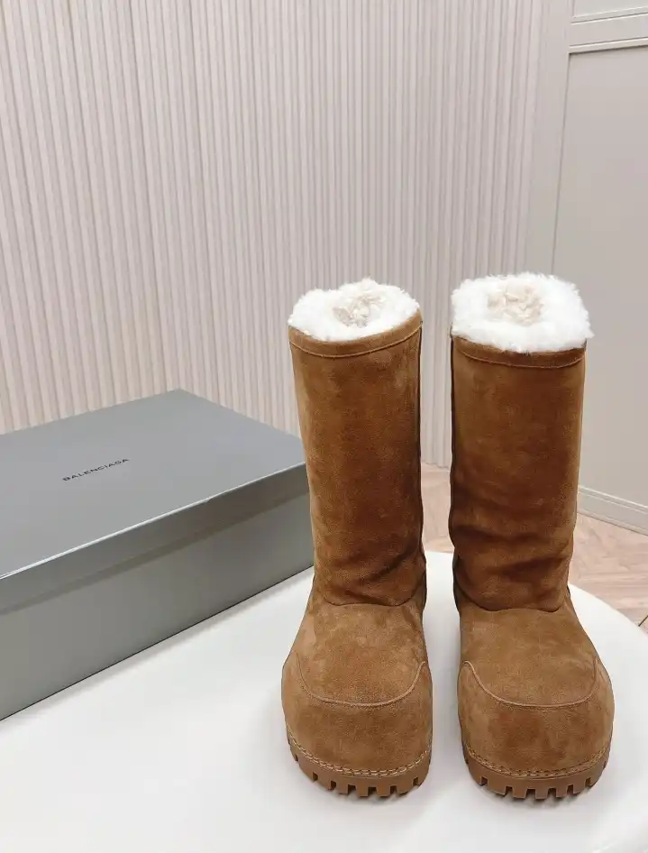 hype Balenciaga Boots