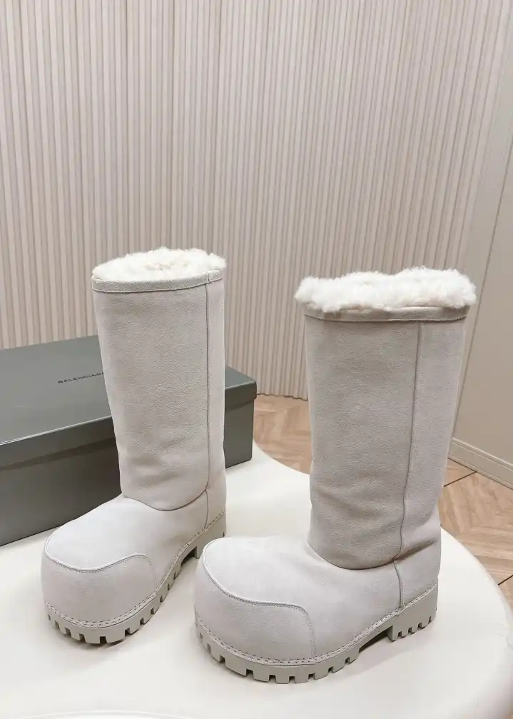 hype Balenciaga Boots