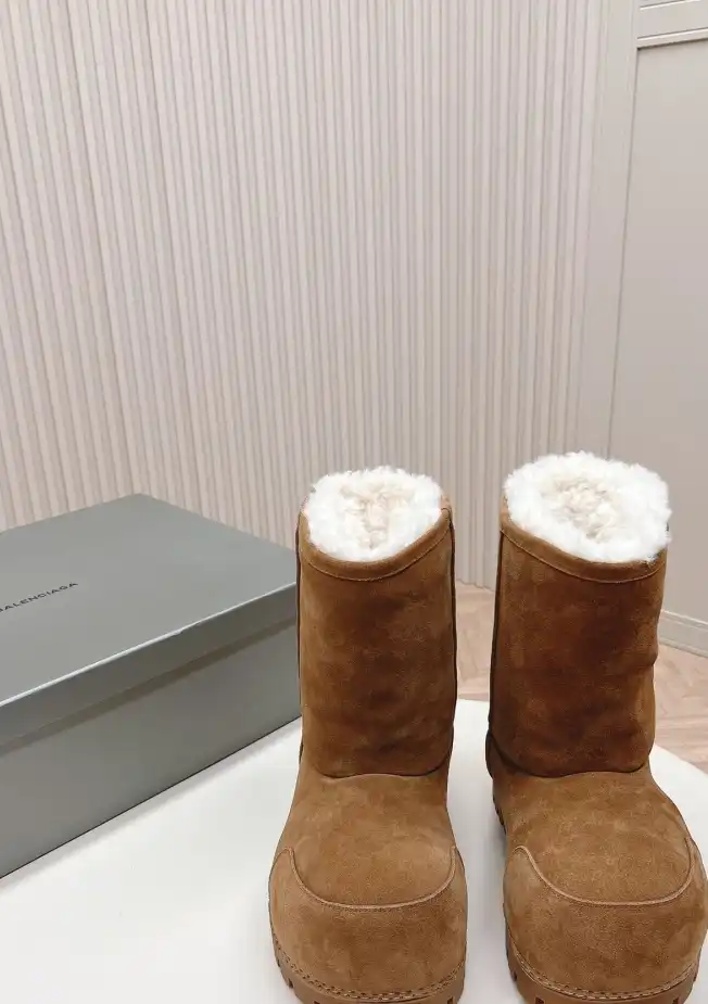 hype Balenciaga Boots