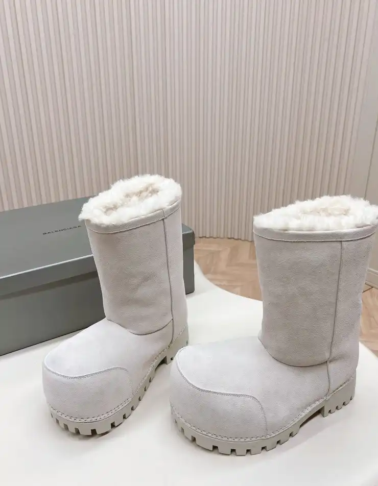 hype Balenciaga Boots