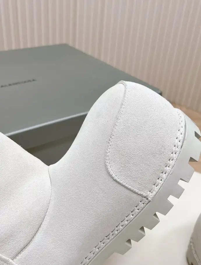 hype Balenciaga Boots