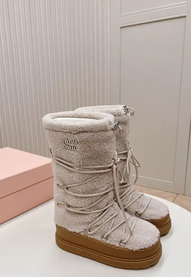 hype Miu Miu Boots