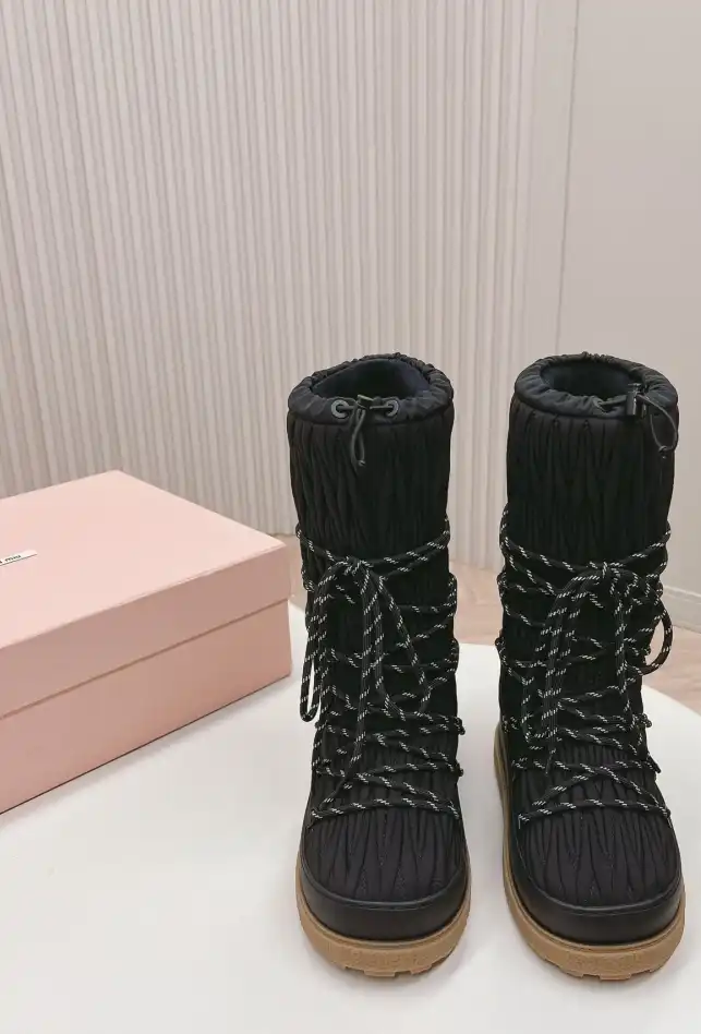 hype Miu Miu Boots