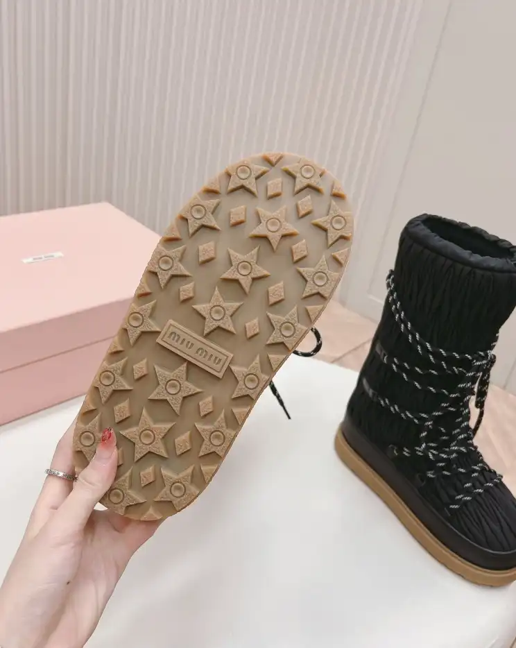 hype Miu Miu Boots