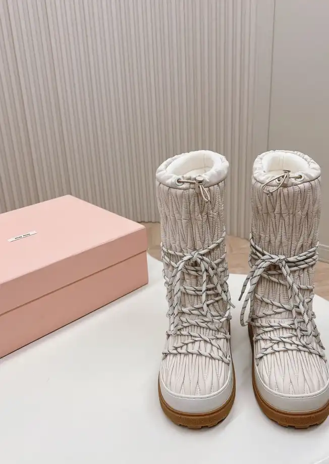 hype Miu Miu Boots