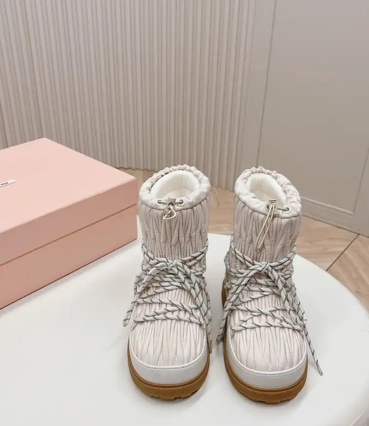 hype Miu Miu Boots