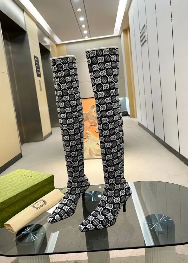 hype Gucci Boots