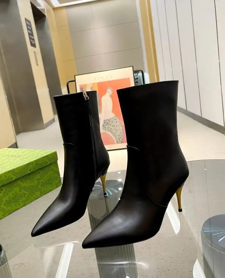 hype Gucci Boots