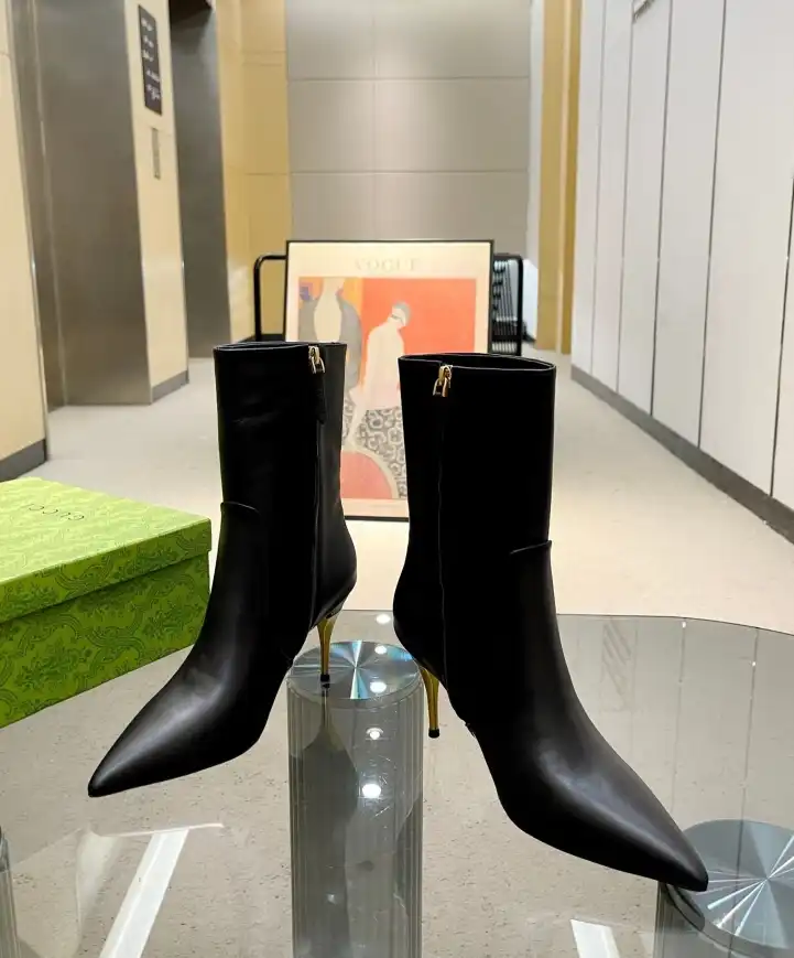 hype Gucci Boots