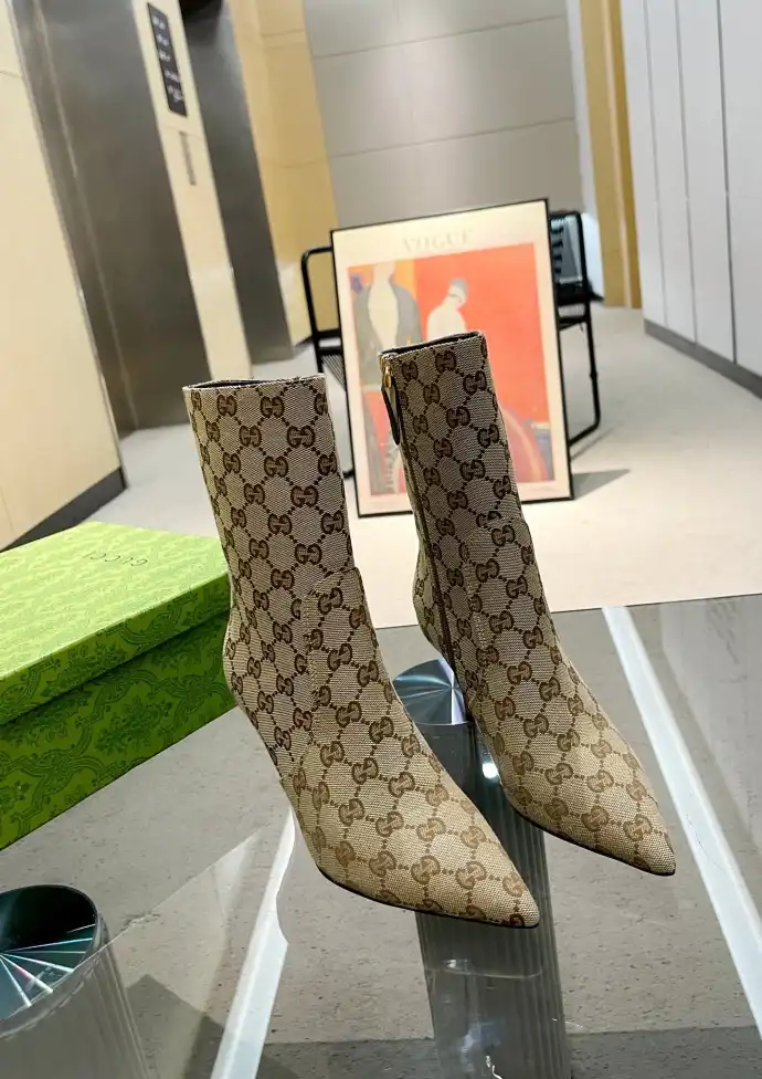 hype Gucci Boots