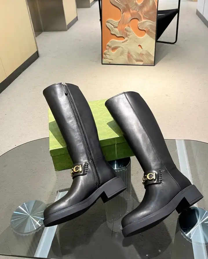 hype Gucci Boots