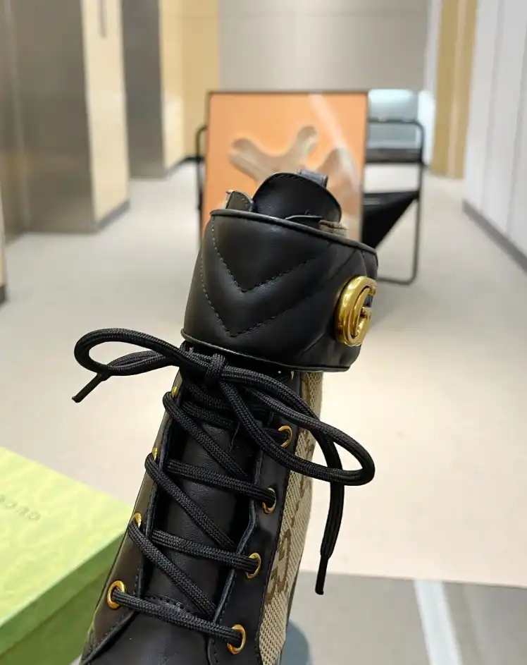 hype Gucci Boots