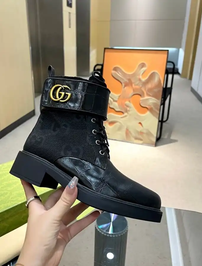 hype Gucci Boots