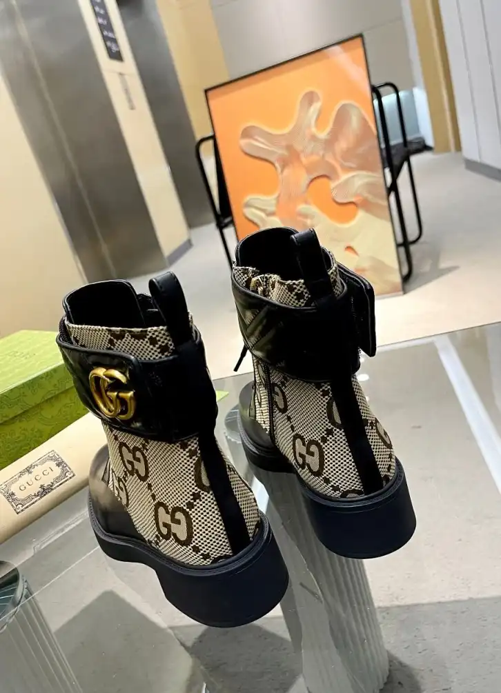 hype Gucci Boots