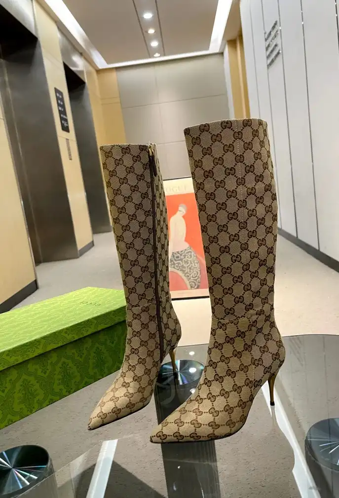 hype Gucci Boots