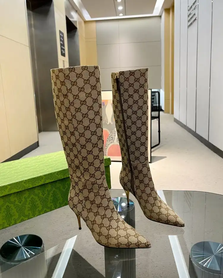 hype Gucci Boots