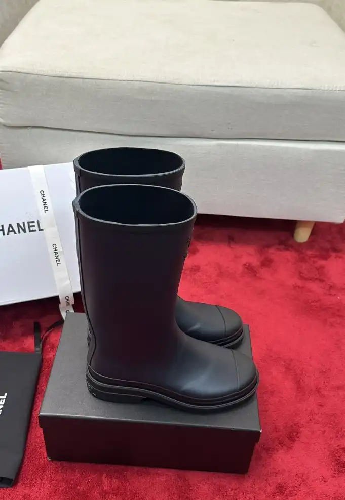 hype Chanel Boots