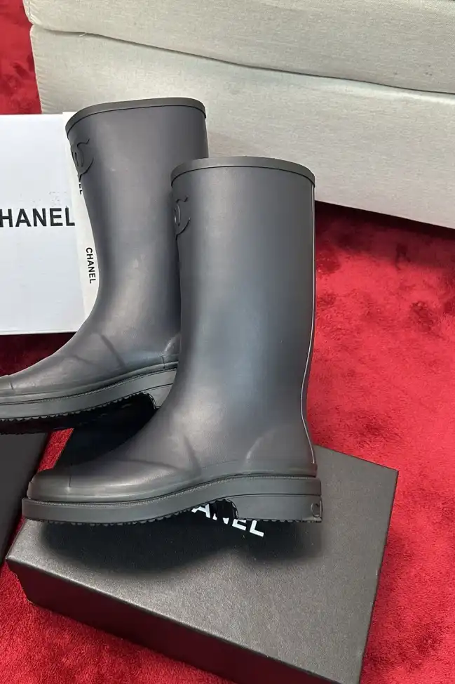 hype Chanel Boots