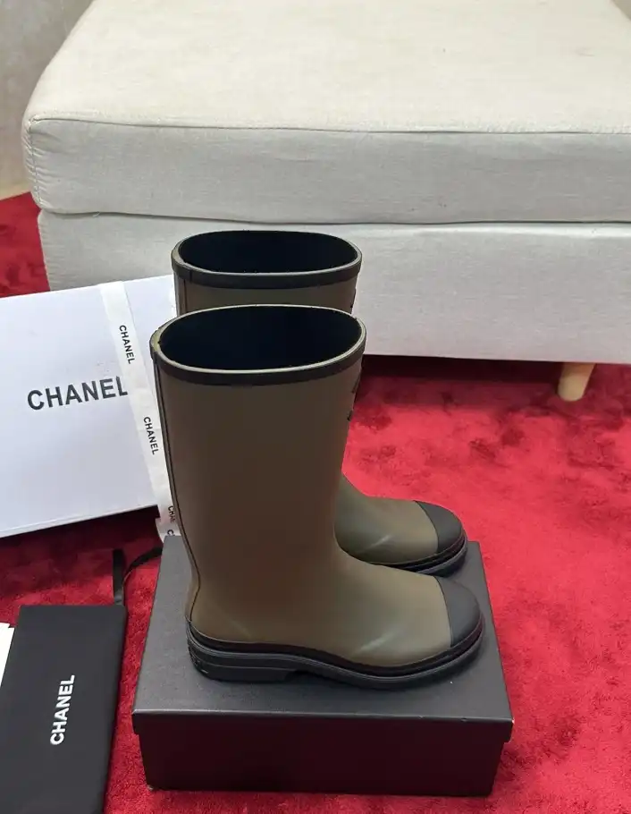 hype Chanel Boots