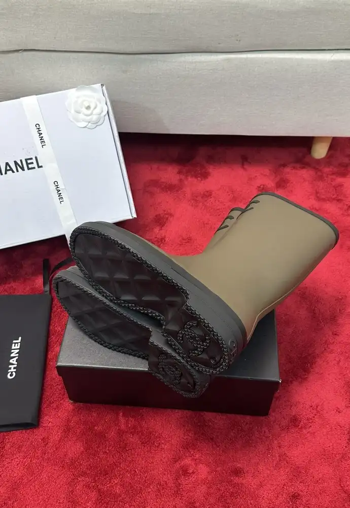 hype Chanel Boots