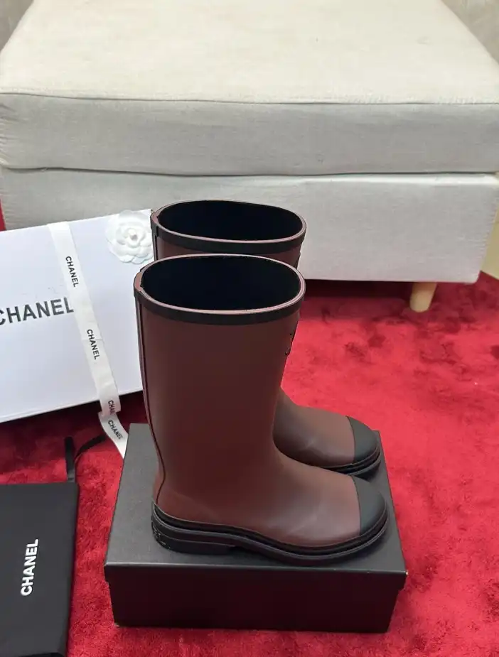 hype Chanel Boots