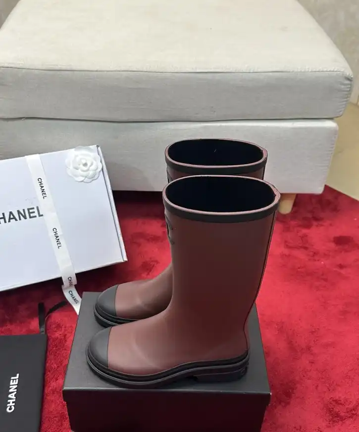 hype Chanel Boots