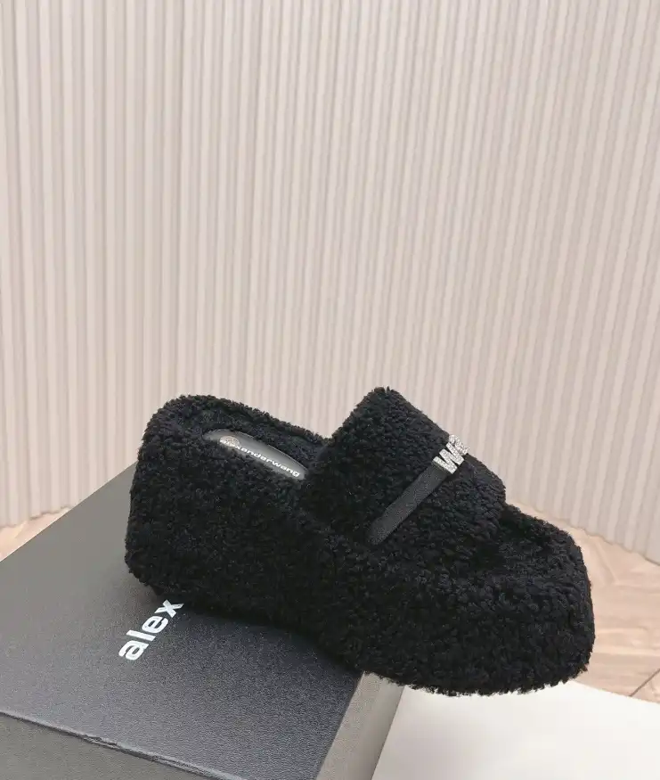 hype Alexander Wang Slippers