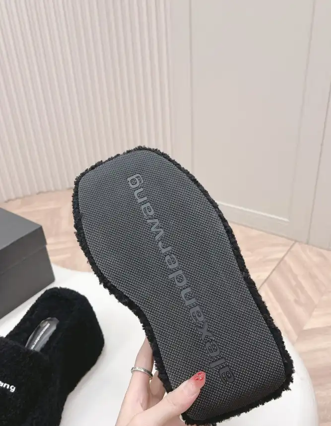 hype Alexander Wang Slippers