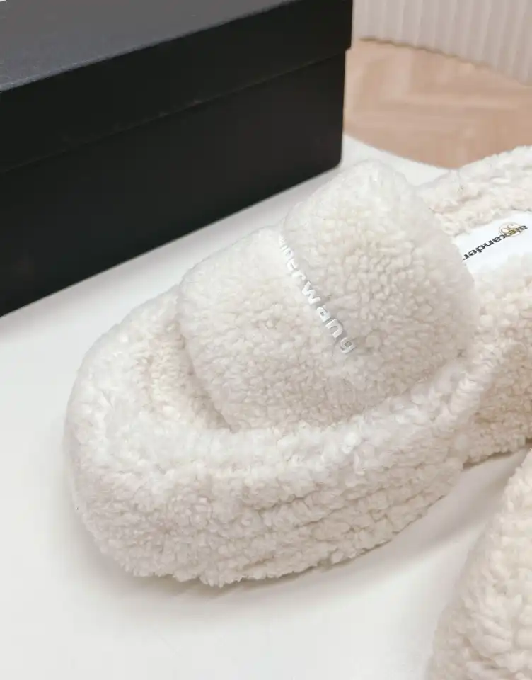 hype Alexander Wang Slippers