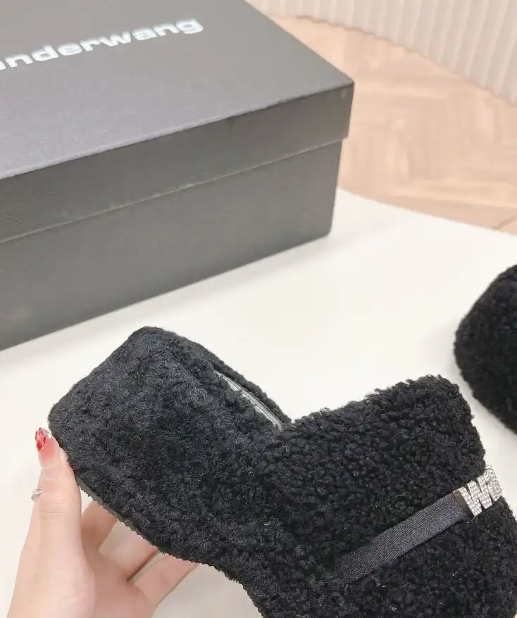 hype Alexander Wang Slippers