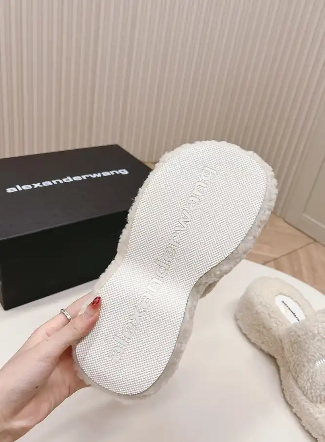 hype Alexander Wang Slippers