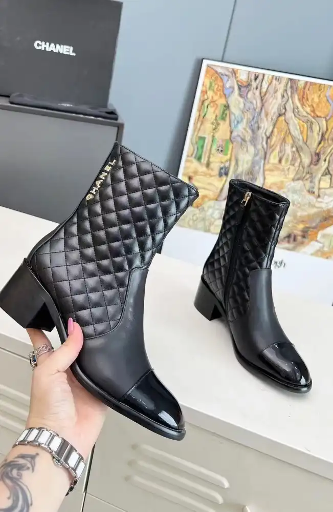 hype Chanel Boots