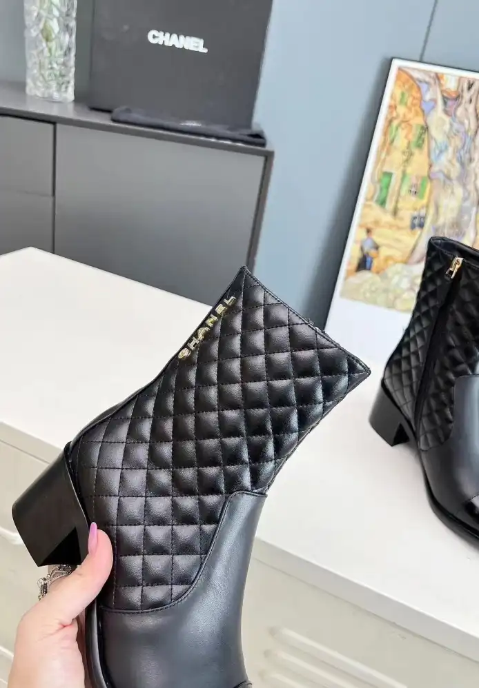 hype Chanel Boots